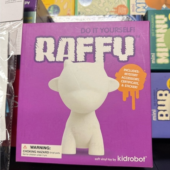 Kidrobot DIY figures all NIB RARE glow in the darkk Munny - Picture 6 of 10